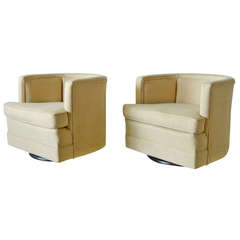 Pair of Barrel Lounge Chairs in the style of Milo Baughman