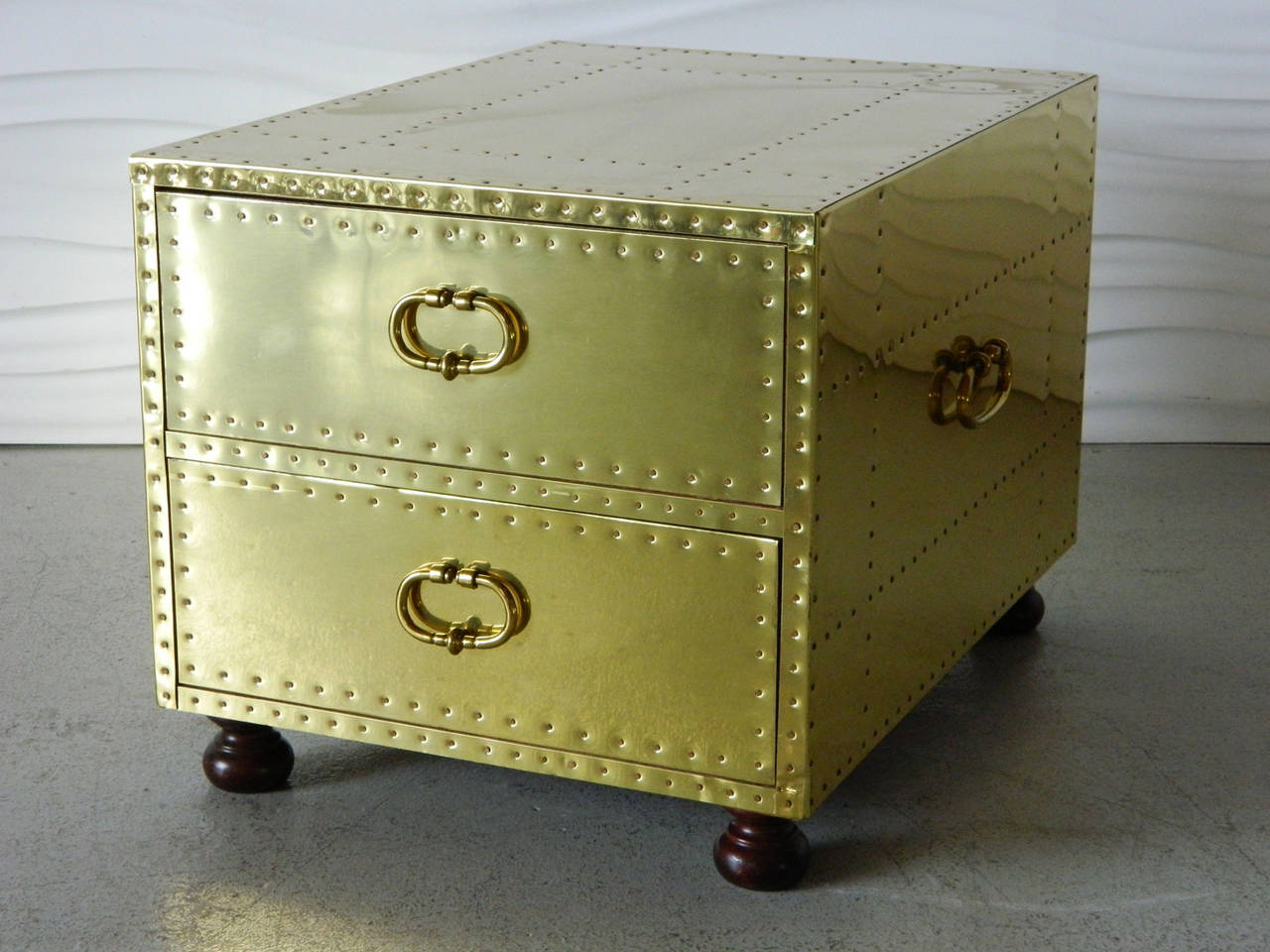 Sarreid Brass Chest Trunk In Good Condition In Baltimore, MD