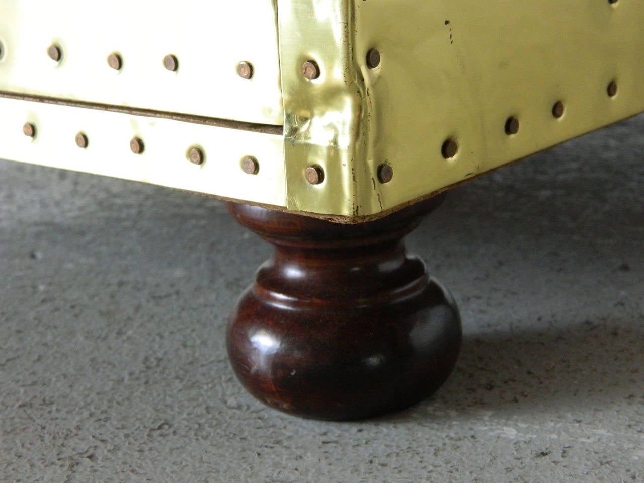 Sarreid Brass Chest Trunk 2