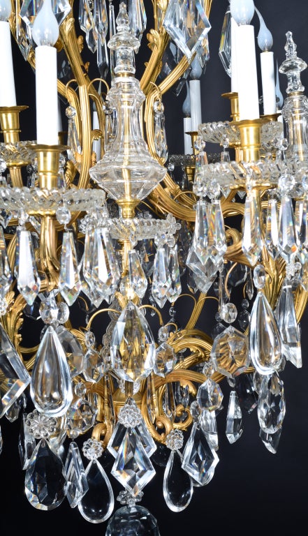 A Large Antique Baccarat Gilt Bronze & Cut Crystal Chandelier For Sale 3