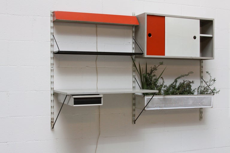 Pilastro Wall Unit with Planter Box