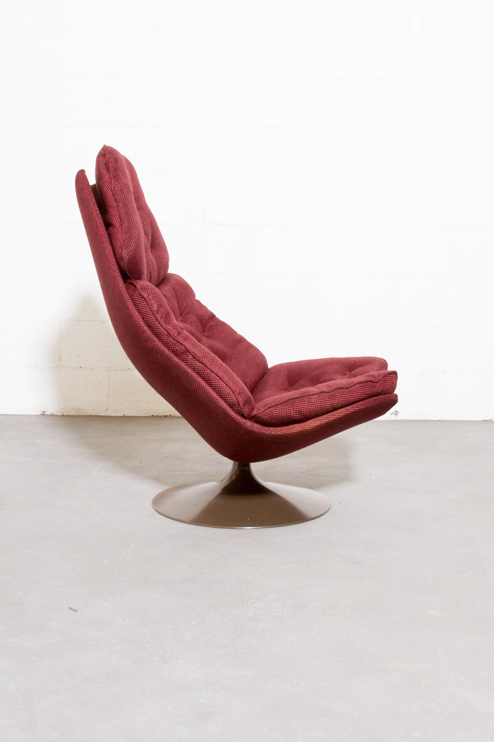 Mid-Century Modern Geoffrey Harcourt F584 Swivel Lounge Chair for Artifort
