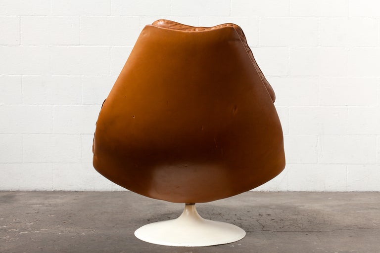 Dutch Geoffrey Harcourt For Artifort F584 Swivel Lounge Chair