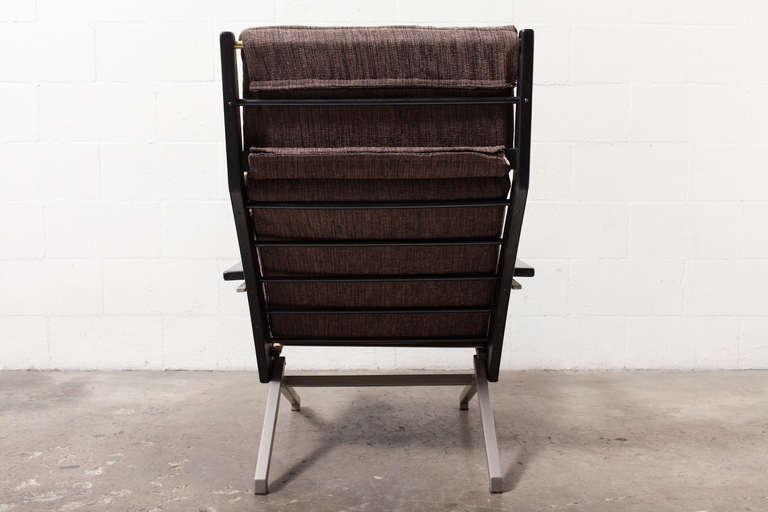 Robert Parry Lounge Chair with Ebony Stained Arm Rests In Good Condition In Los Angeles, CA