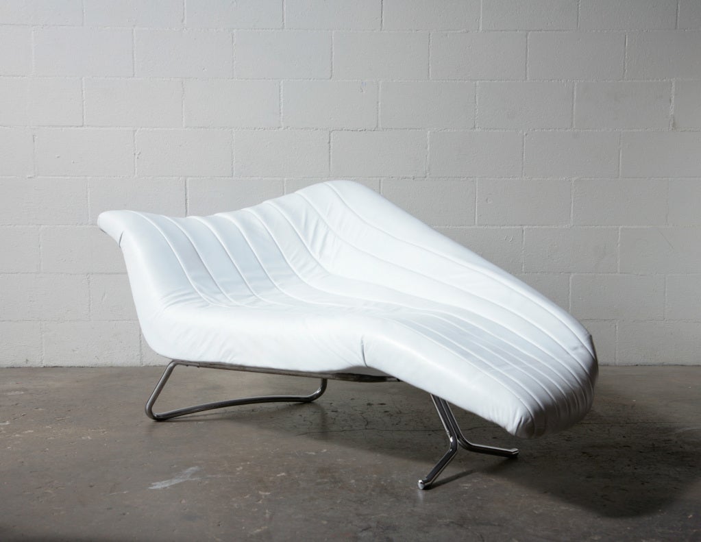 Hans Hartl “Soloform 5008”  Chaise Lounge for Eugene Schmidt