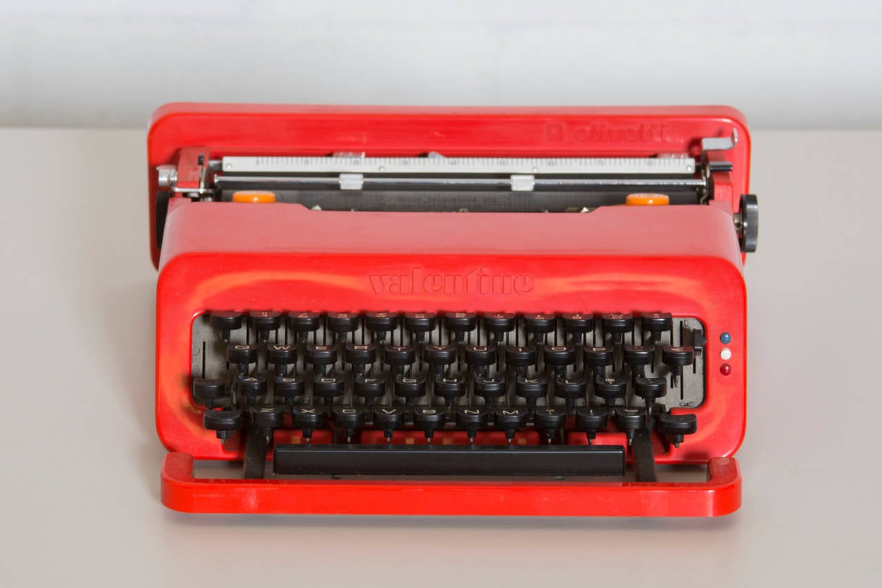 Mid-Century Modern Olivetti Valentine Typewriter by Ettore Sottsass and Perry King, 1969
