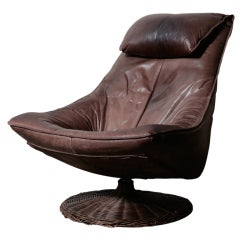Gerard van den Berg Leather Swivel Lounge Chair