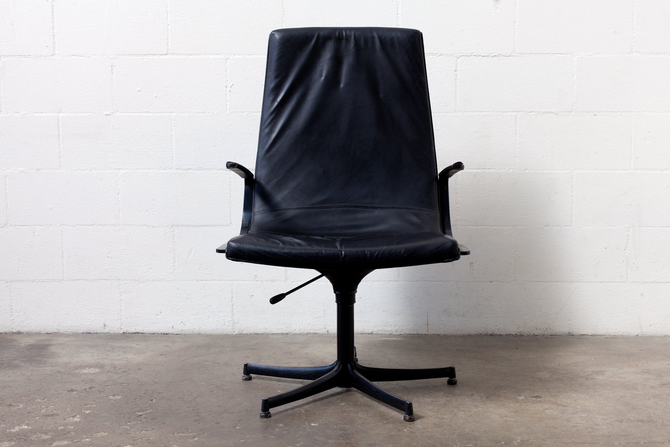 Walter Knoll Executive Office Chair at 1stDibs