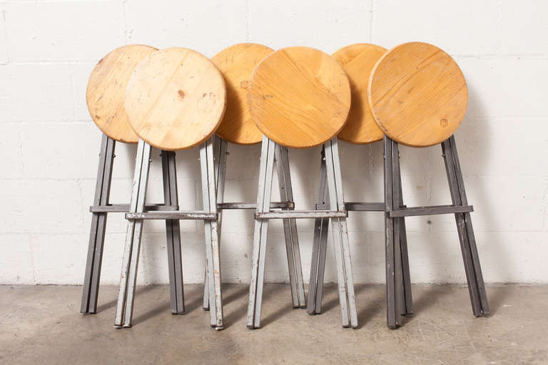 folding counter stools