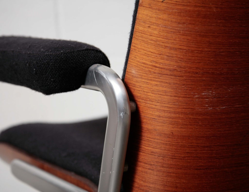 eames inspired office chair