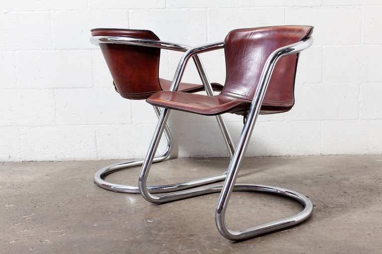 leather chrome dining chairs