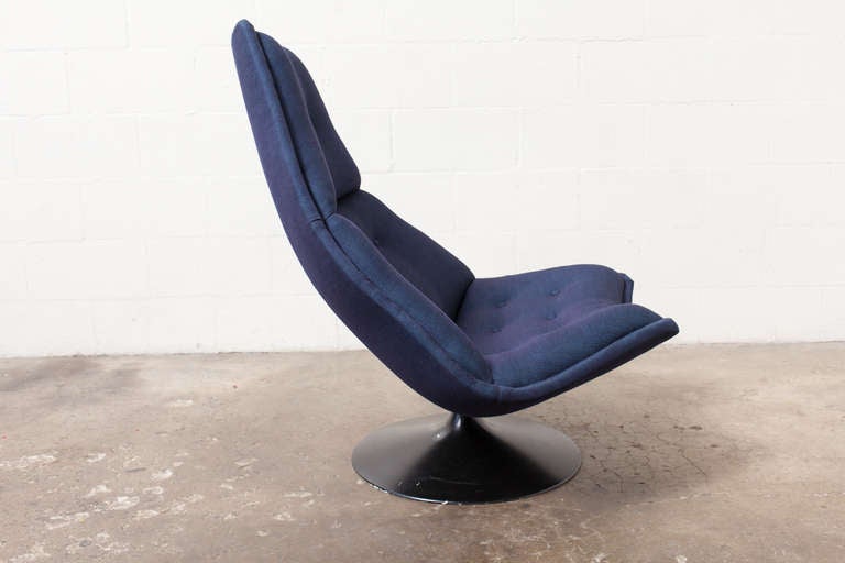 Geoffrey Harcourt for Artifort F584 Swivel Lounge Chair In Good Condition In Los Angeles, CA