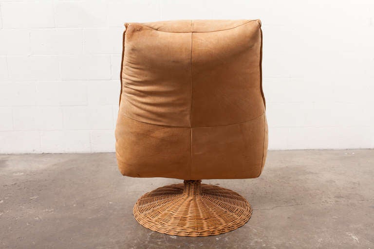 Gerard Van Den Berg Delantra Leather and Rattan Lounge Chair In Good Condition In Los Angeles, CA
