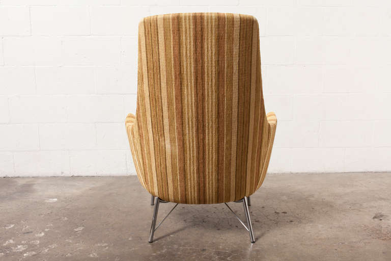 Pastoe Ekselius Easy Chair with Metal Base In Good Condition In Los Angeles, CA