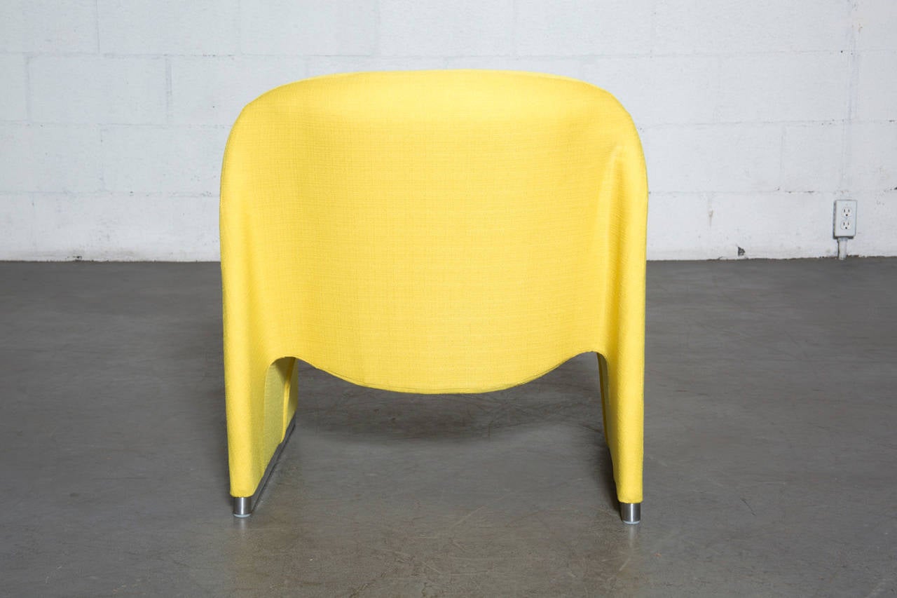 Piretti Alky Lounge Chair by Castelli in Yellow In Good Condition In Los Angeles, CA