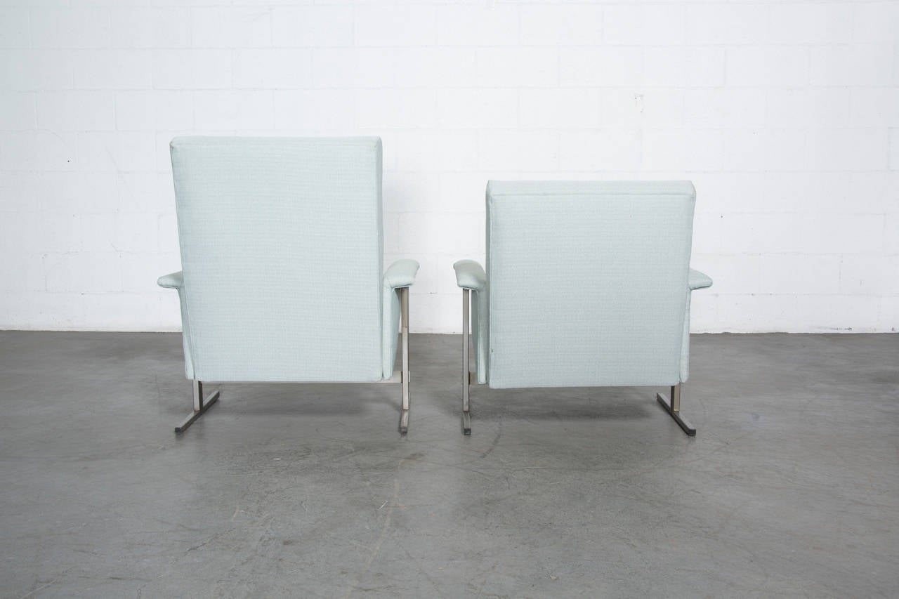 Pair of His and Her Kjaerholm Style Lounge Chairs In Good Condition In Los Angeles, CA
