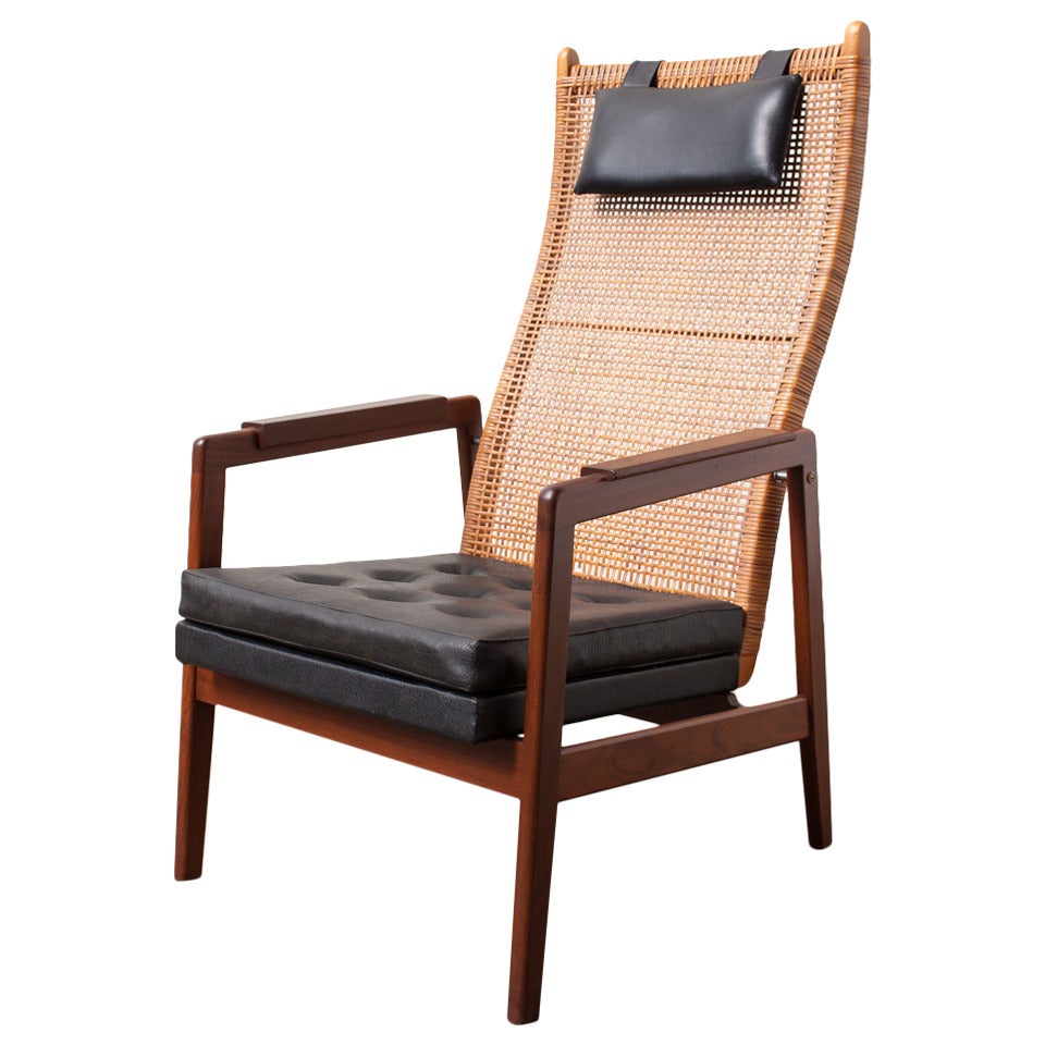 Muntendam Midcentury Rattan Lounge Chair