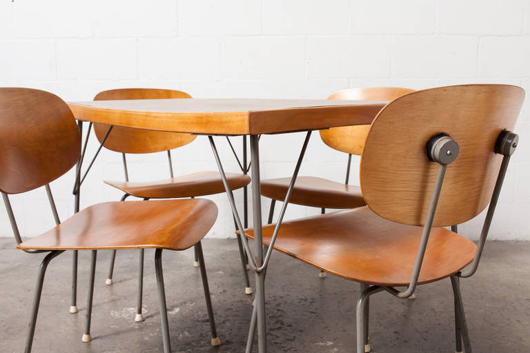 Wm. Rietveld Rare Dining Set