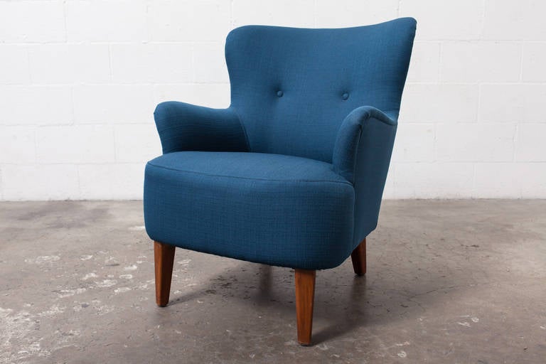 Vintage Theo Ruth Lounge Chair Circa 1956 with Full Curves. Newly Upholstered in Royal. 

Theo Ruth was an interior and furniture designer whose most famous design was his 1952 Congo chair based on innovative tension construction. After joining