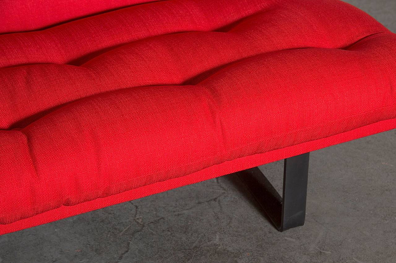 Mid-20th Century Kho Liang le Tufted Red Upholstered 'Model 662' Sofa for Artifort w/ Black Frame For Sale
