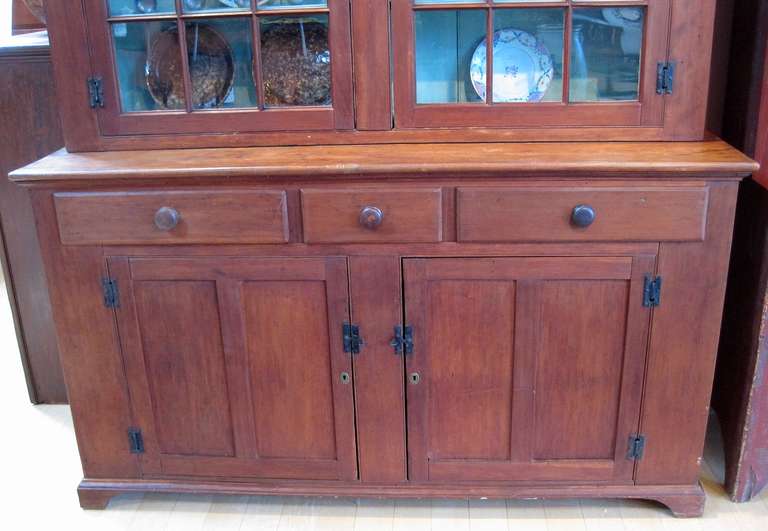 Chippendale Stepback/Dutch Cupboard In Excellent Condition In Sheffield, MA
