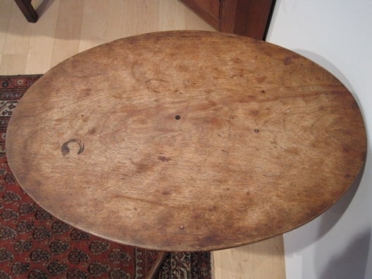 American Queen Anne Tilt-Top Candlestand