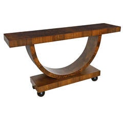 Italian Art Deco Cuved Walnut Console Table, circa 1930-1940s