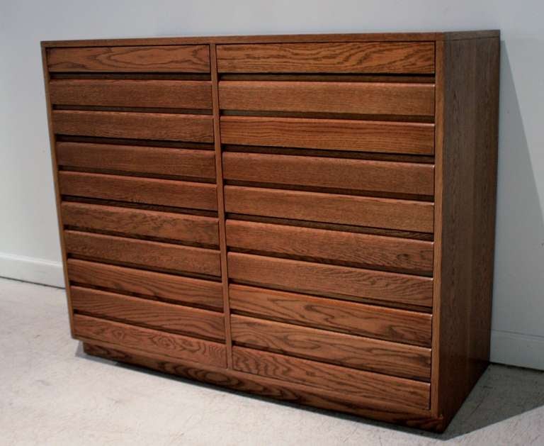 Mid-Century Modern Sligh 10-Drawer Dresser