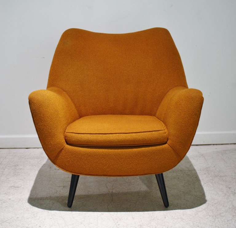 Rare Mid-Century Modern Lawrence Peabody upholstered lounge chair by Selig in rust boucle and wood legs - very heavy and sturdy lounge chair in excellent original condition.