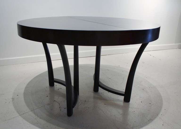 American T.H, Robsjohn Gibbings Expandable Round Dining Table