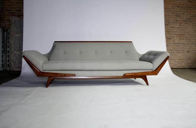 Pearsall Style Sofa In Excellent Condition In Chicago, IL