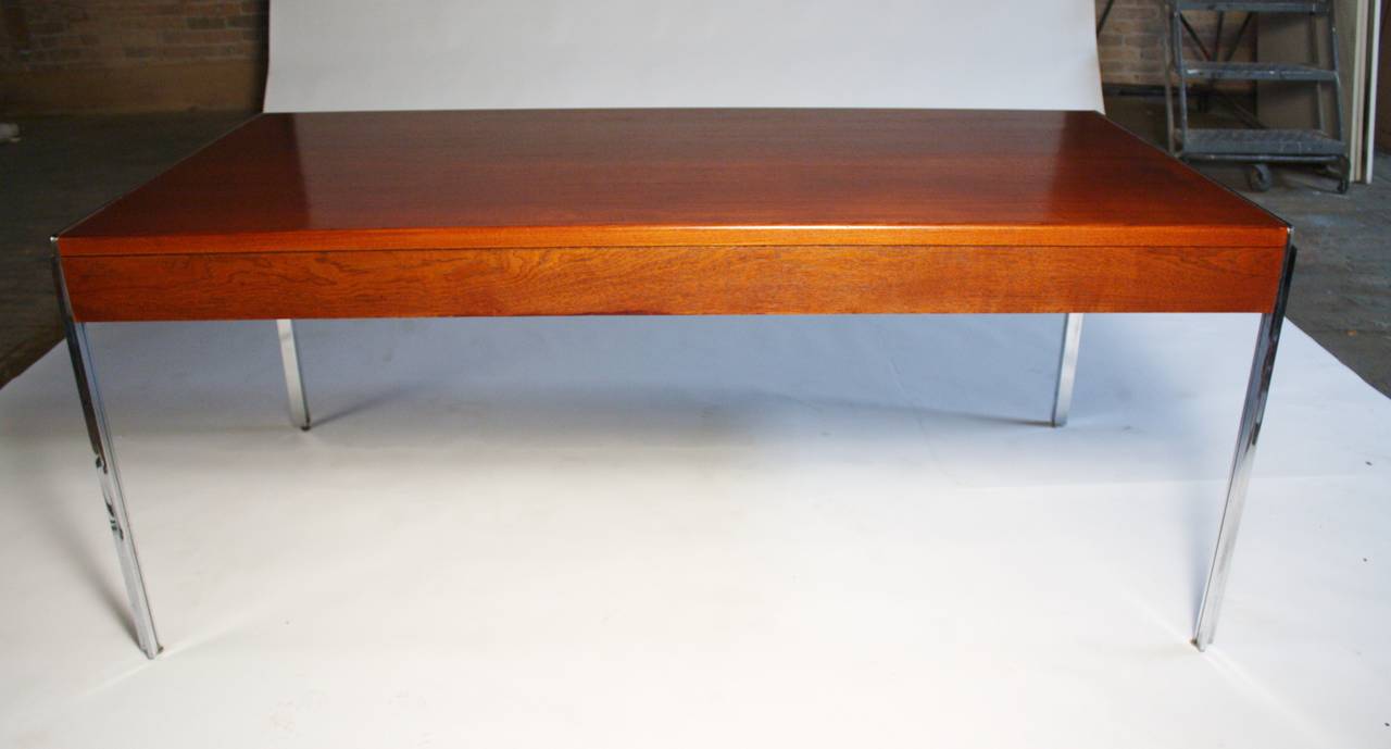 Stow Davis Chrome and Mahogany Executive Desk In Excellent Condition In Chicago, IL