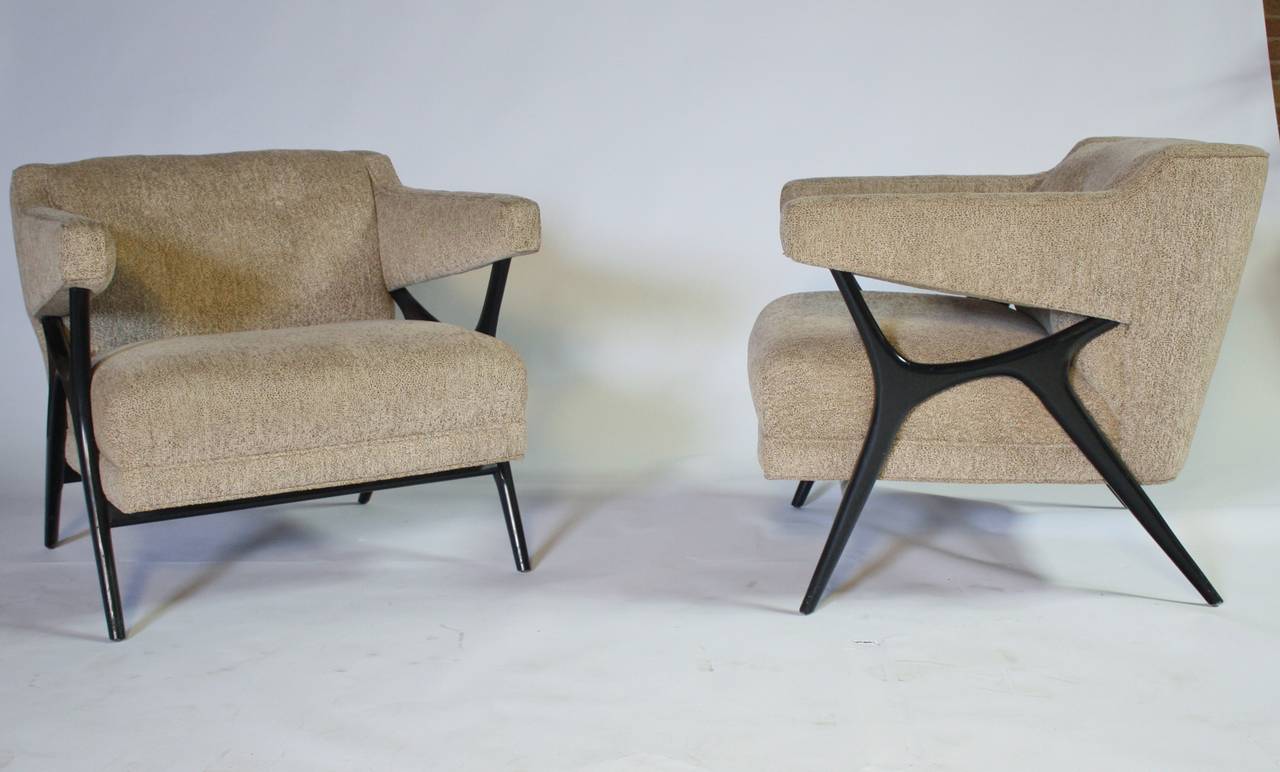 Sculptural Frame Lounge Armchairs in the Style of Kagan In Excellent Condition In Chicago, IL