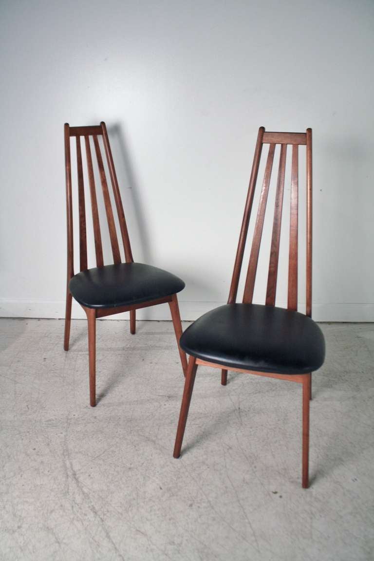 Pair of High Back Danish Modern Chairs In Excellent Condition In Chicago, IL