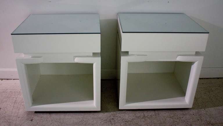 High-style pair of Mid-Century nightstands attributed to James Mont newly refinished in 