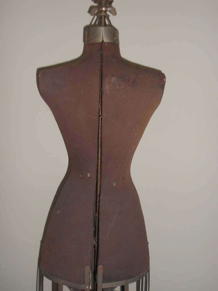 Victorian-era Dress Form 2