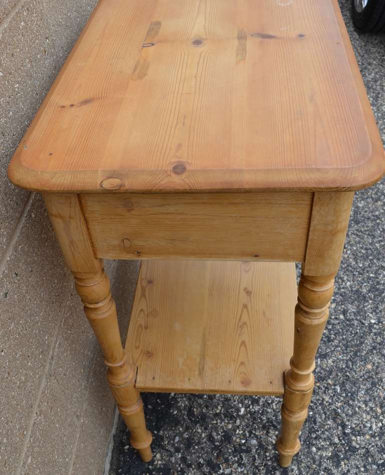 European Pine End Table/Hall Table/Entranceway Table In Good Condition In Madison, WI