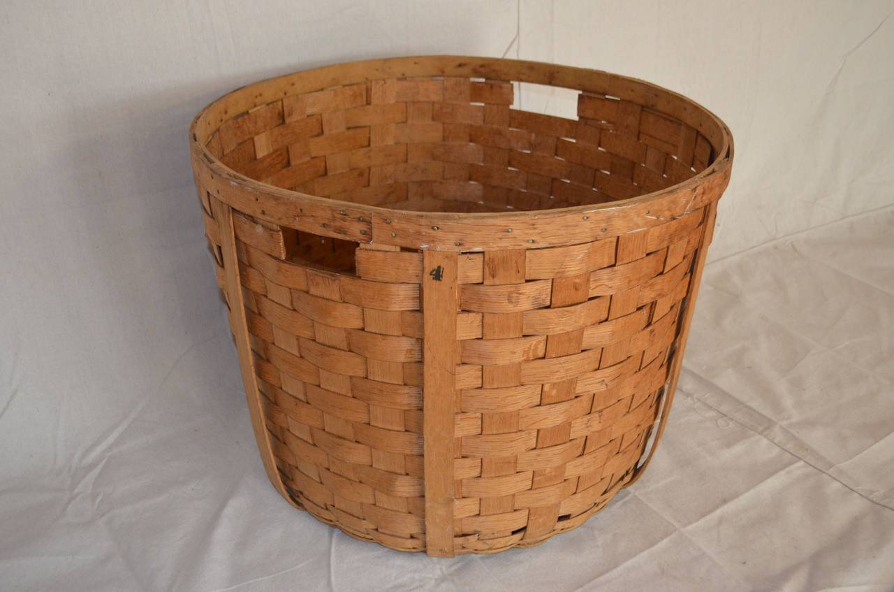 Basket of Woven Wooden Slats with Cut-Out Handles, 27-inch Diameter 1