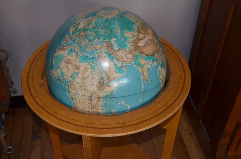 Mid-century Globe on Wooden Stand In Good Condition In Madison, WI