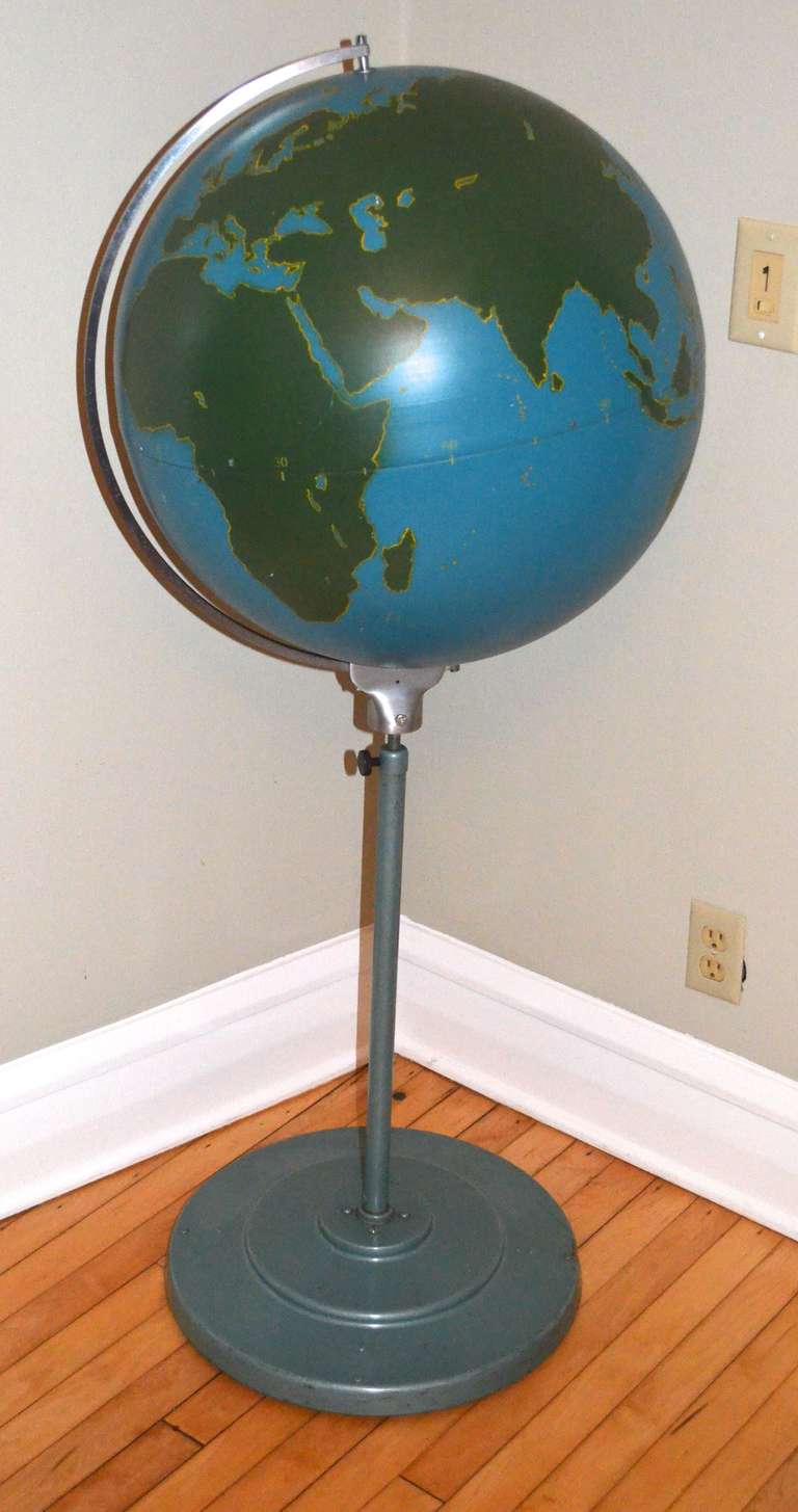 Military Globe on Adjustable Stand by A.J. Nystrom & Co., circa 1945 In Good Condition In Madison, WI