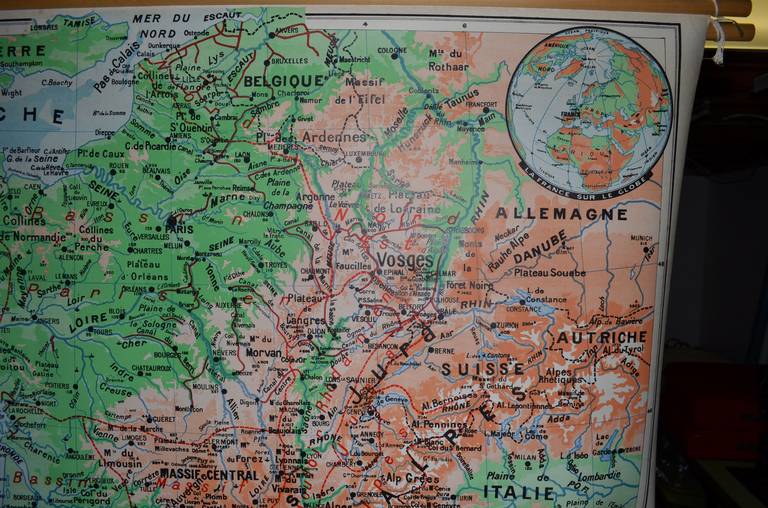 Mid-20th Century French Physique Map: Relief du Sol, Cours d'Eau, Canaux de Navigation, 1960