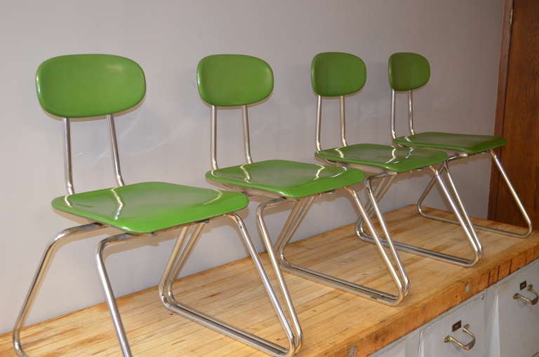 Mid-century Modern Stainless Steel Chairs with fiberglass seats 1
