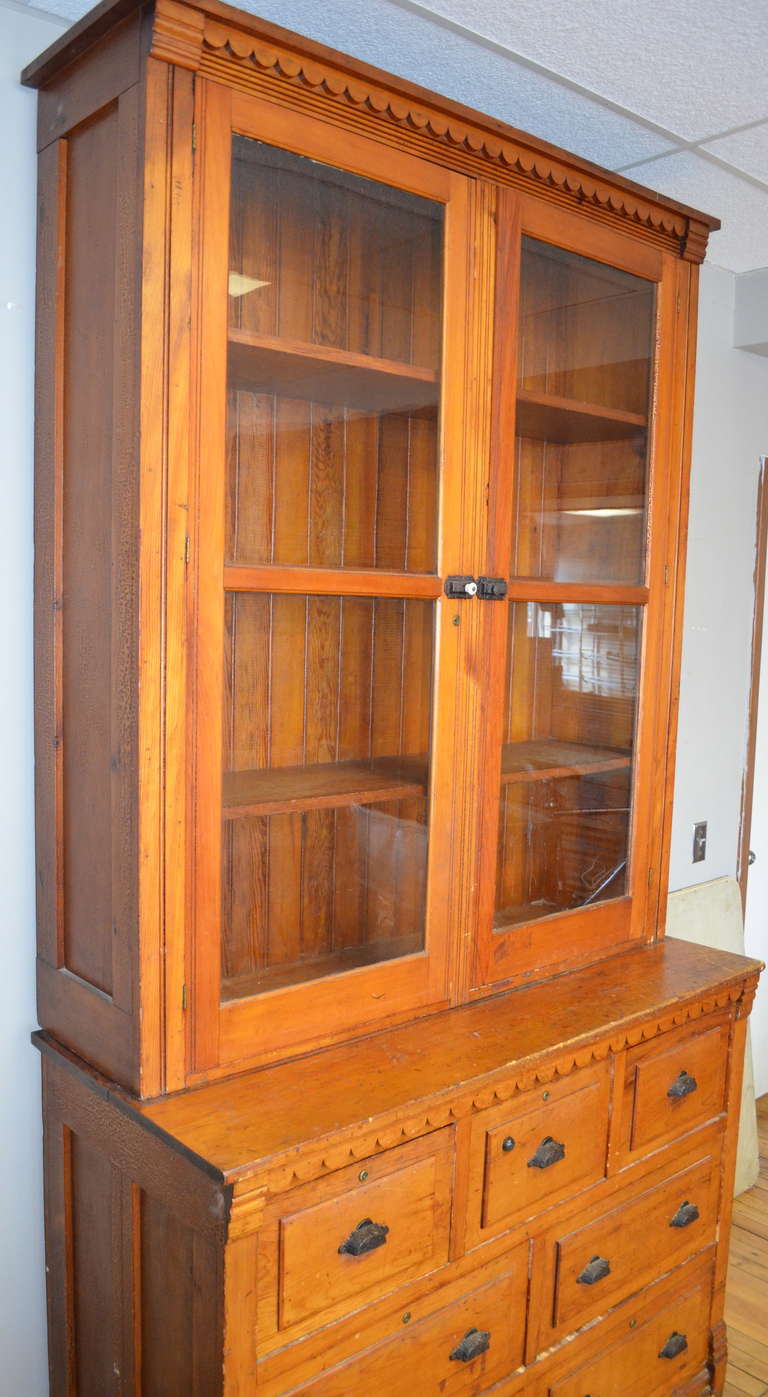 Late 19th century American Pine Cabinet/Cupboard 4