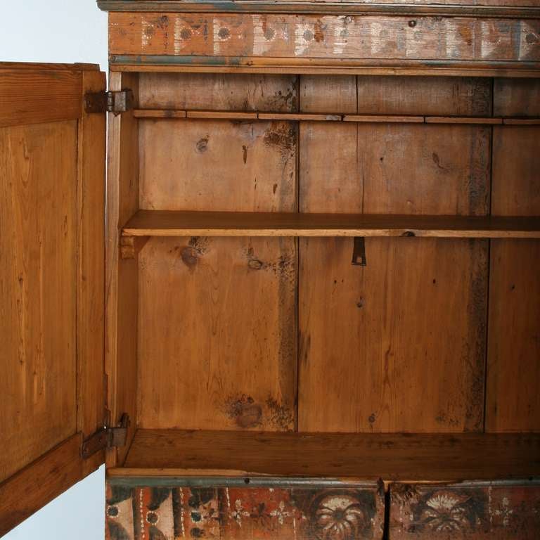Antique Original Painted Swedish Cupboard Cabinet Dated 1796 In Excellent Condition In Round Top, TX