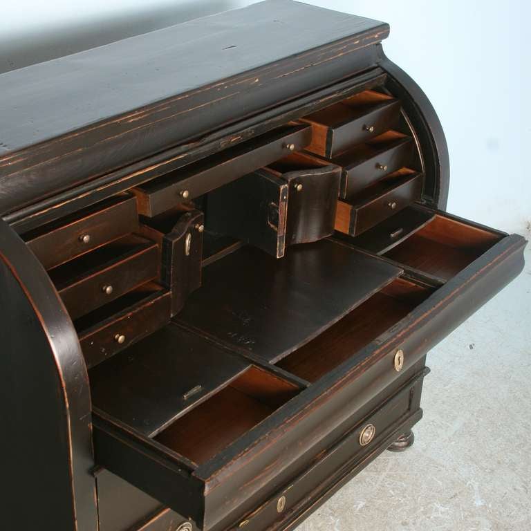 black roll top desk