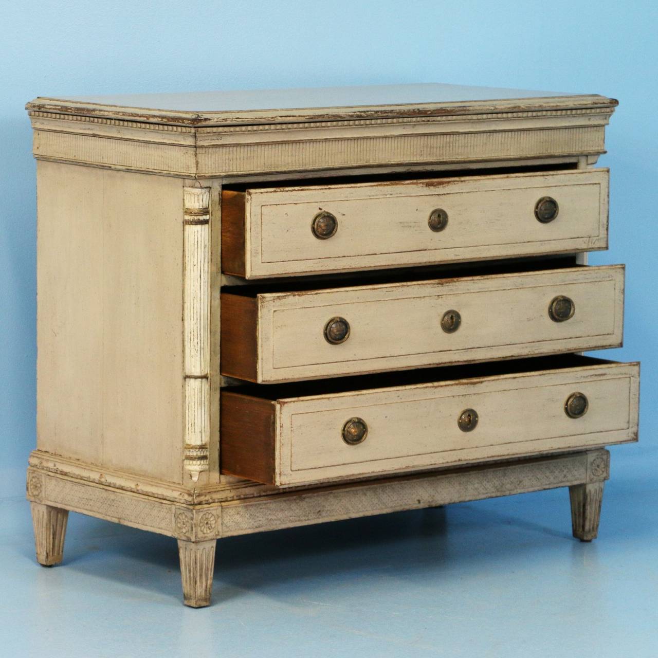 Antique Swedish White Chest of Drawers, Gustavian Style circa 182040