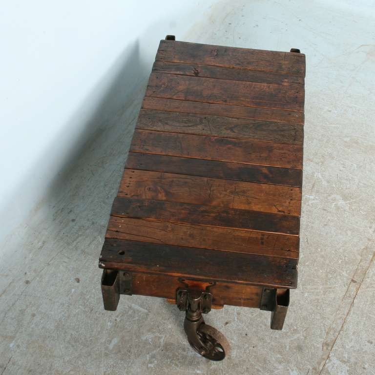 antique coffee table with wheels