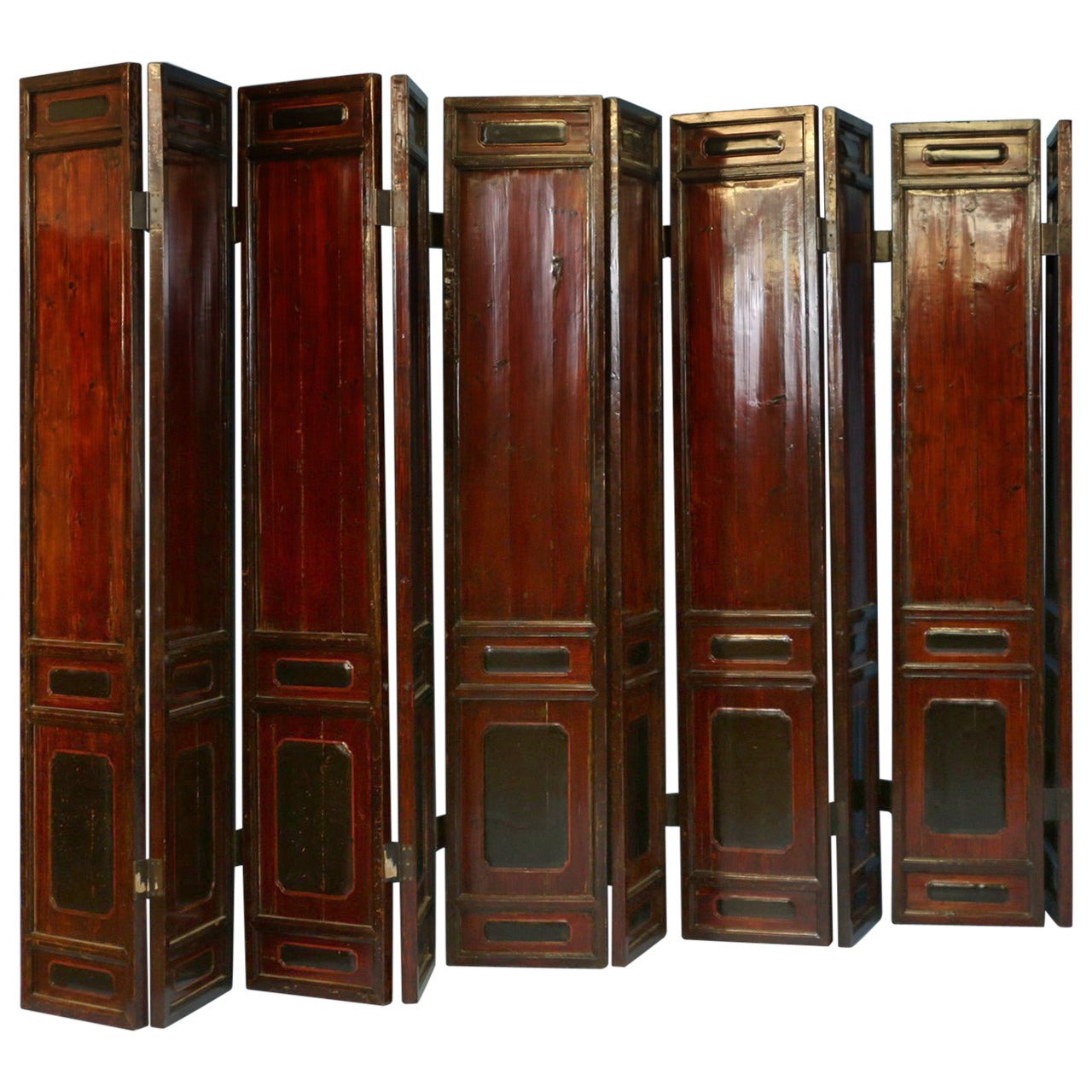 Striking Set of Antique Chinese Lacquered Ten-Panel Screens, circa 1800-1820
