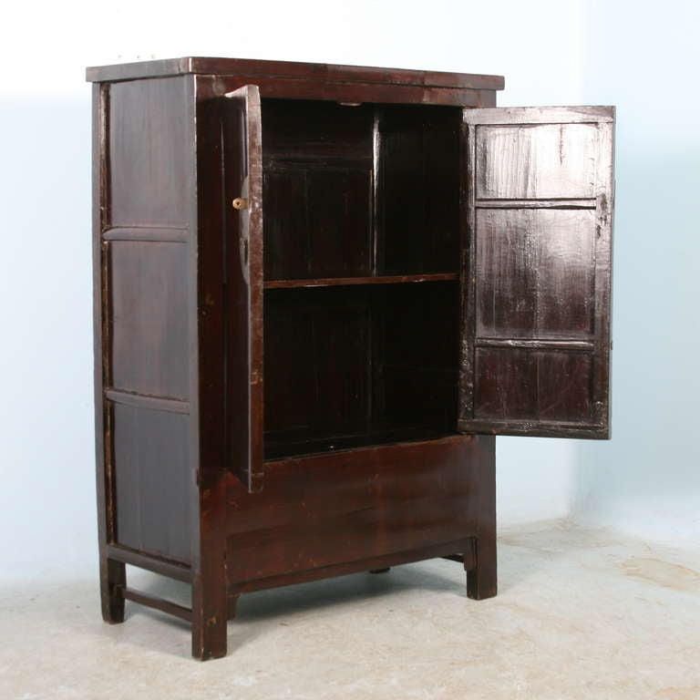 Antique Original Dark Painted Lacquered Chinese Cabinet/Armoire circa 1800-40 In Good Condition In Round Top, TX