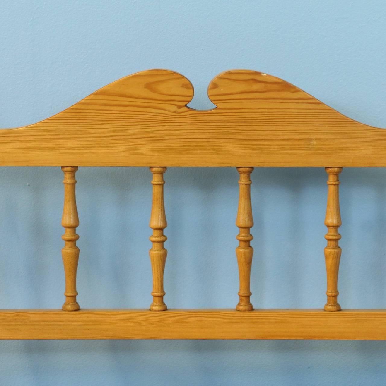 Antique Small Pine Swedish Bench with Hidden Storage, circa 1860-1880 1